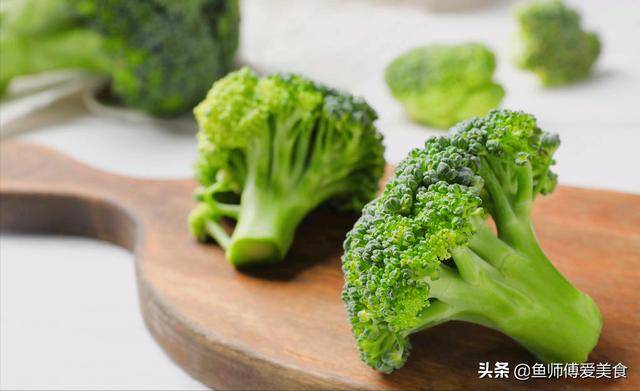 入夏后，8种“高钾”食物要常吃，防困乏精神好，健康平安过夏天（夏季缺钾会要命!出现这5个症状要小心了,这些食物...）
