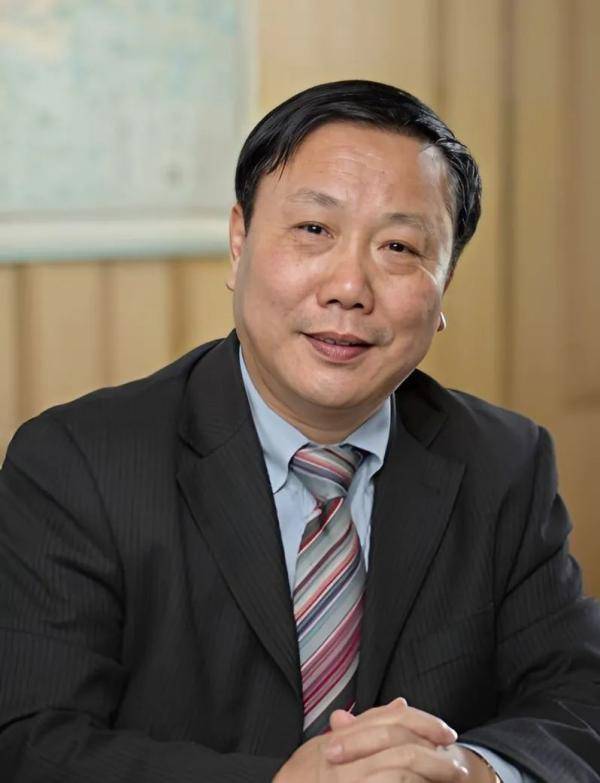 康奈集团创始人、浙商郑秀康去世，被视作“温州皮鞋第一人”（康奈鞋业老板）