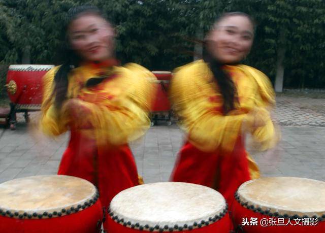 山西十几位姑娘们用十几种技法 敲着传承五千年的绛州大鼓 真棒